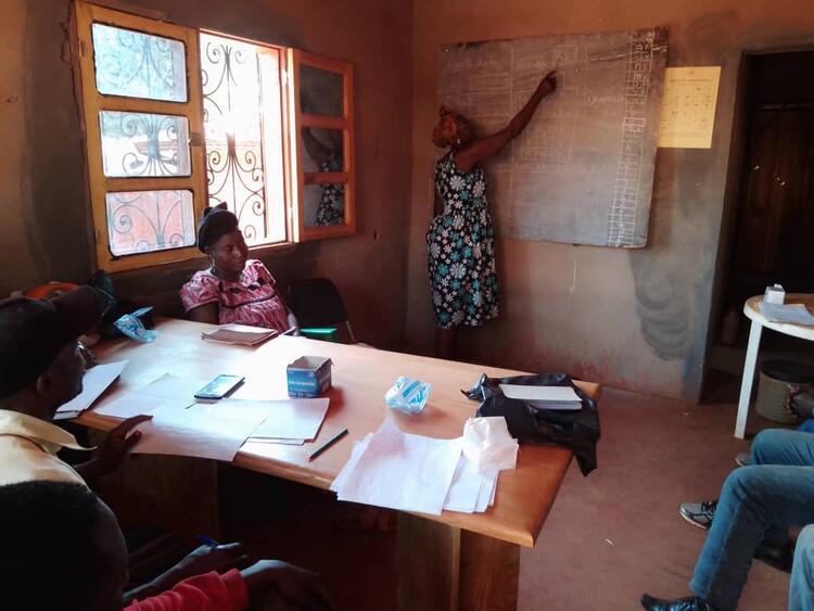 Zyéʼnə mbwǎ patsitsa